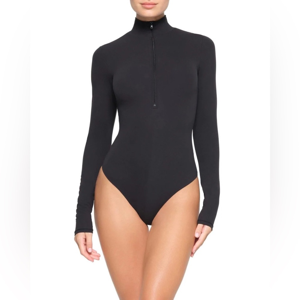 Skims Onyx Fits Everybody Zip Front Long Sleeve Bodysuit - Size Medium